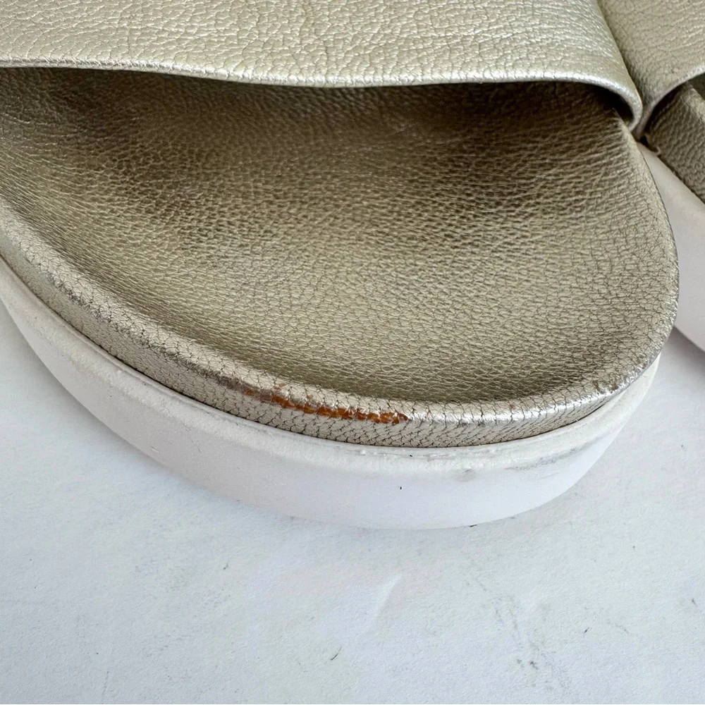 STUART WEITZMAN Landside Pewter Metallic Leather Slide Sandals 8.5